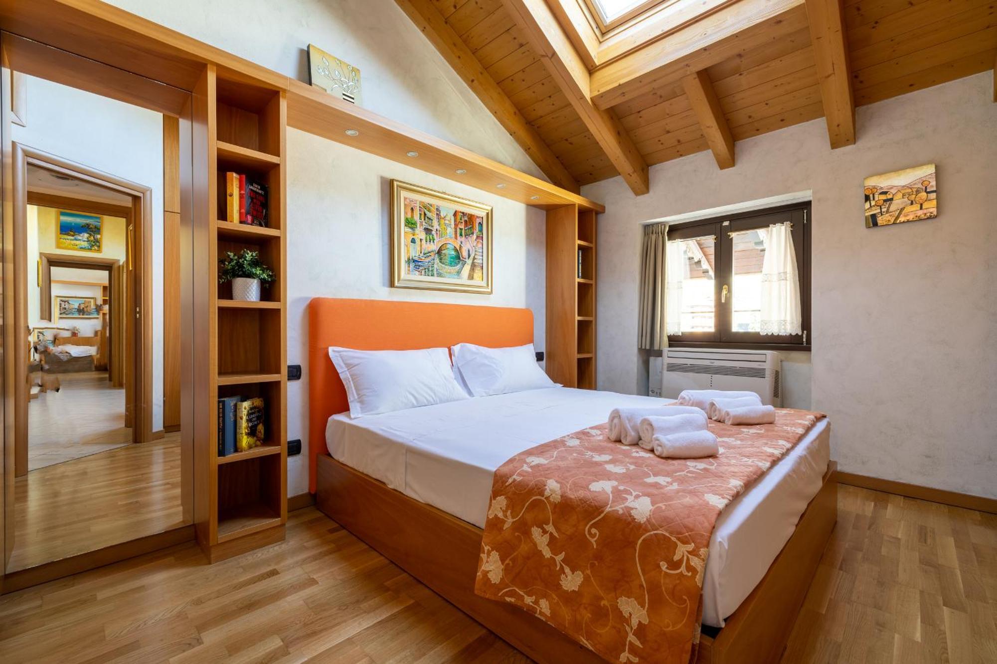 Apartment By The Ferry - Menaggio Exterior foto